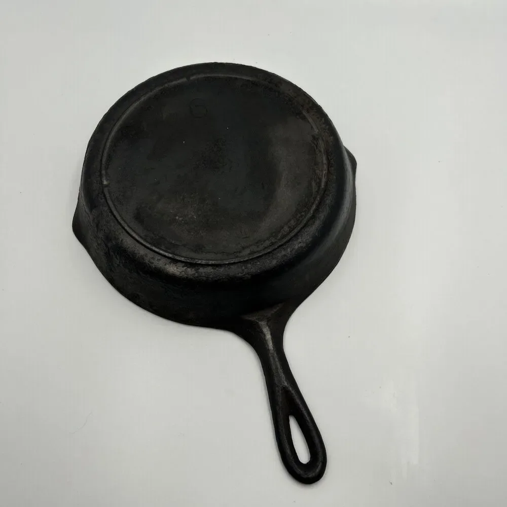 Vintage Lodge No. 6 Cast Iron Skillet 3-Notch Heat Ring Restored & Seasoned USA